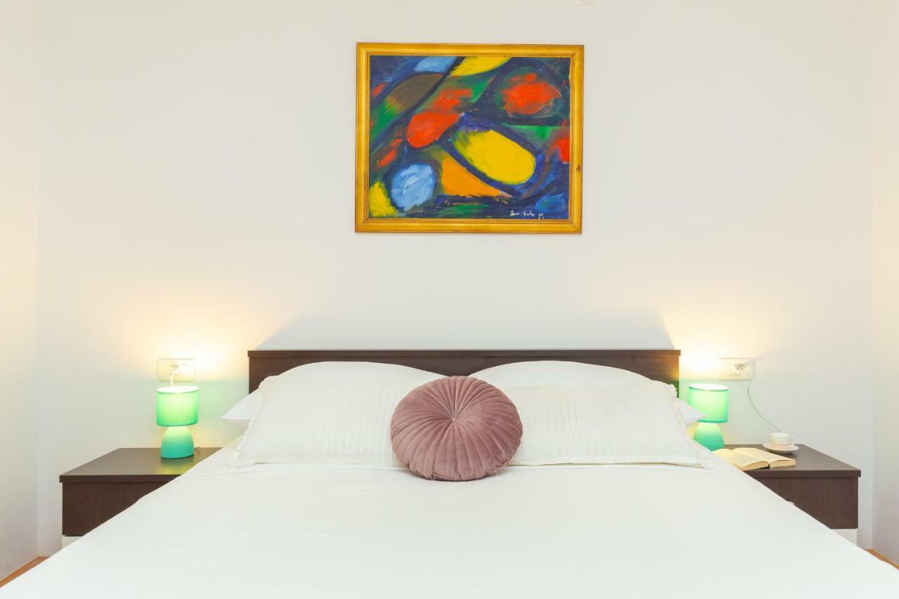 Apartment Colette *